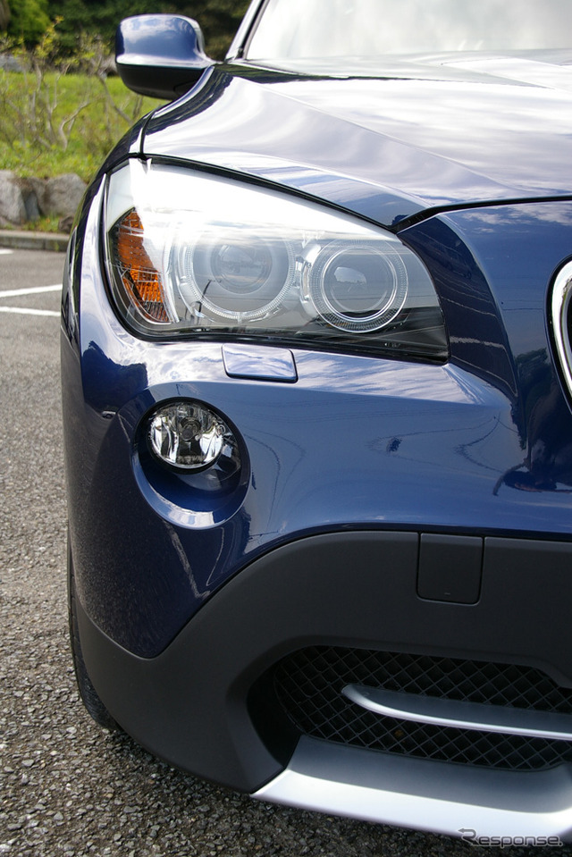 X1 xDrive 25i(18インチホイール)