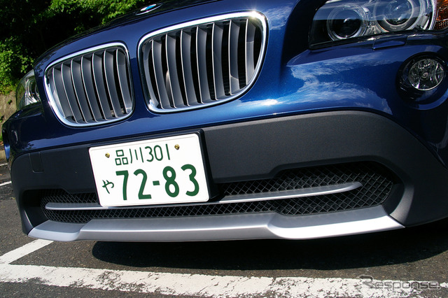 X1 xDrive 25i(18インチホイール)