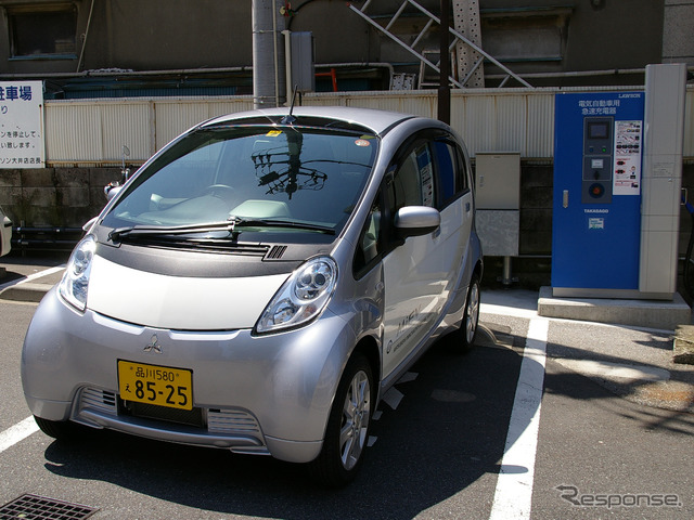 最初に訪れた充電スポット「ローソン大井町店」