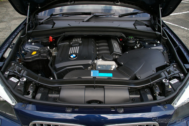 X1 xDrive 25i（18インチホイール）