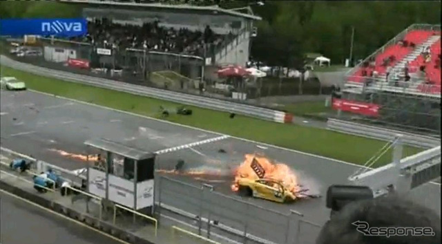 ガヤルドがワンメークレースで大クラッシュ