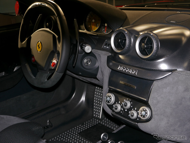 フェラーリ史上最速 599GTO、日本初公開…既に完売