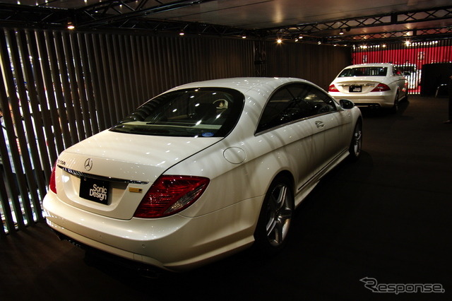 CL 550 サウンドスウィート(手前)とCLS 63AMG サウンドスウィート