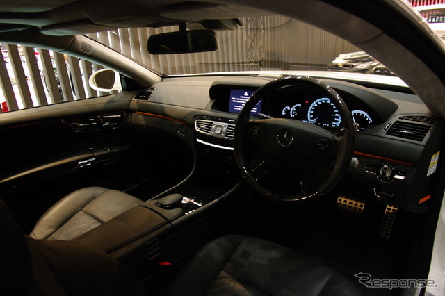 CL 550 サウンドスウィートのインテリア。内装部分に余計なデコレーションは一切ない