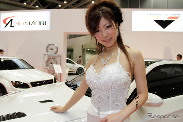 コンパニオン(写真=池田忍)