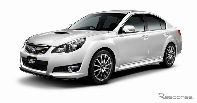B4 2.5GT tS