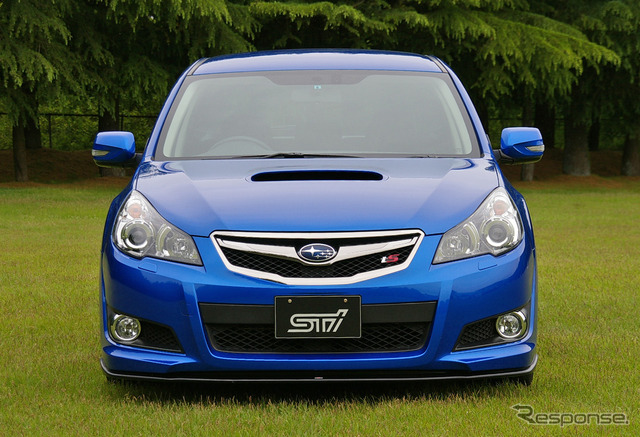 レガシィツーリングワゴン 2.5GT tS（WRブルーマイカ）