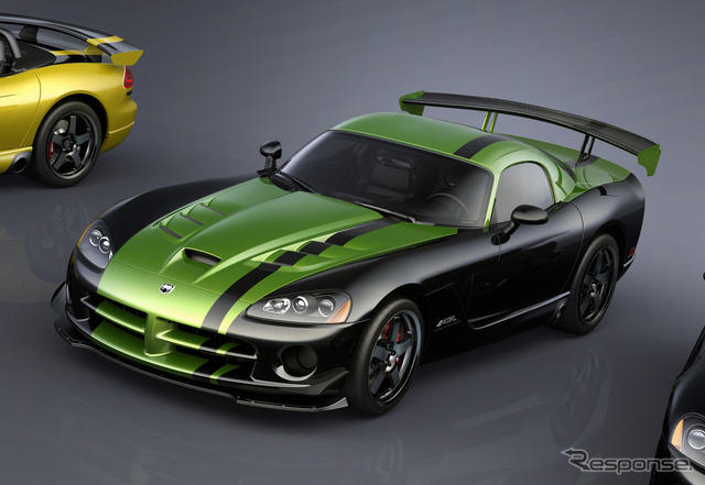 バイパーSRT10ACR