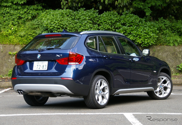 X1 xDrive 25i（18インチホイール）