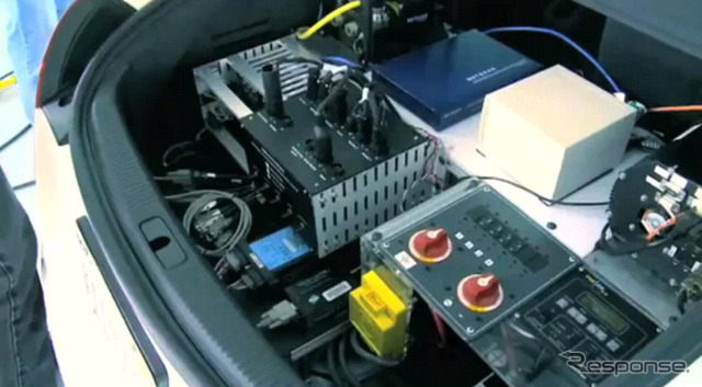 TTのロボットカー（画像は動画キャプチャー）