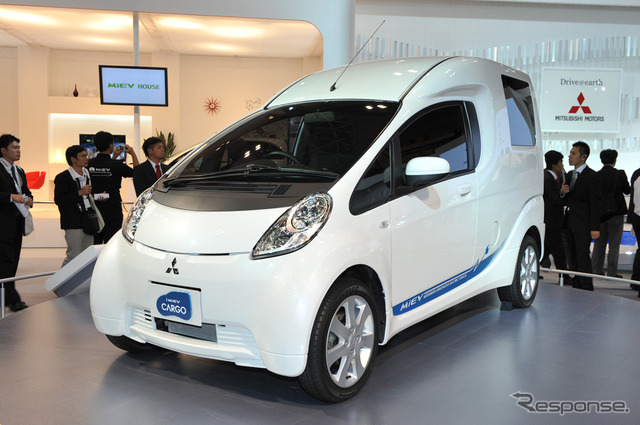 東京モーターショーで発表した商用EVコンセプト「i-MiEVカーゴ」