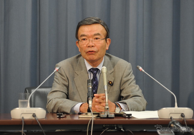 (7月1日・財務省) 撮影=中島みなみ