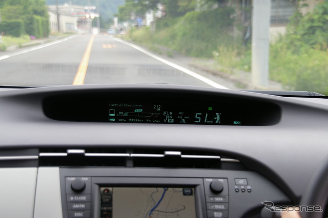 速度を上げるとみるみる減って行く電池残量。結局、走行距離0.7km分を残してギリギリゴールすることができた。