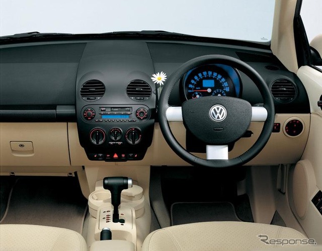 VW『ニュービートル』にカブリオレ追加---2.0用ティプトロ6AT