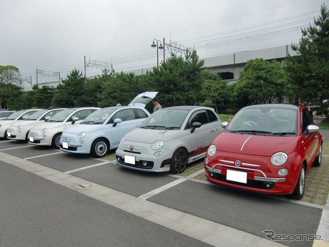 会場駐車場に集った500