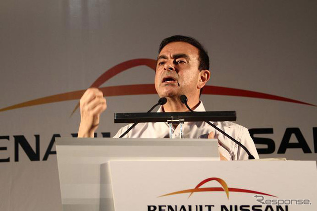 ゴーン社長は8日、インドでの超低価格車製造・販売で現地バジャージ社と提携したことを発表