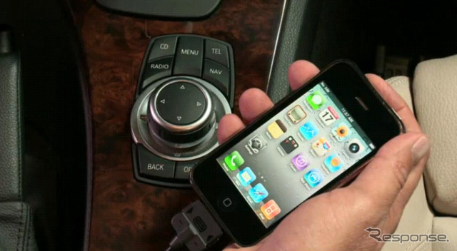 Appleの「iPod Out」に対応(画像は動画キャプチャー)