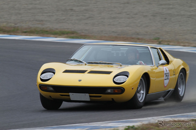 Lamborghini Miura P400S