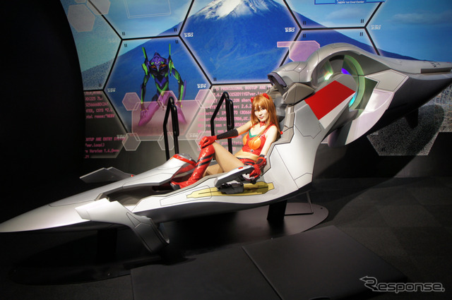 (C)Khara 実物大エヴァンゲリオン初号機が登場