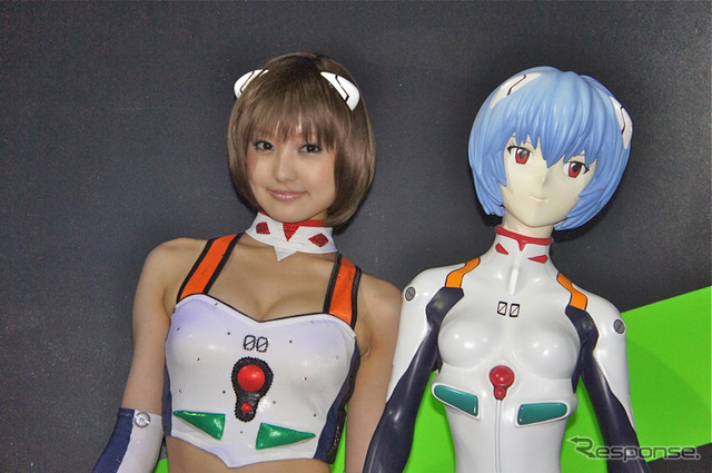 (C)Khara 実物大エヴァンゲリオン初号機が登場