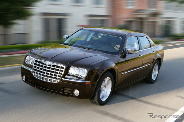 300C