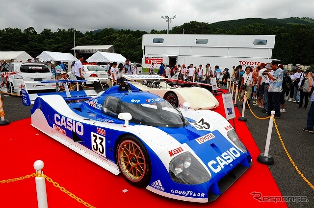 TOYOTA TS010、TOYOTA7展示