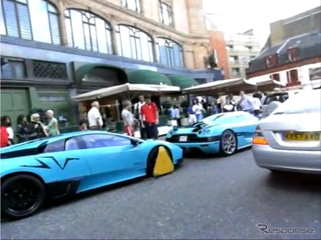 路上駐車（画像は動画キャプチャー）