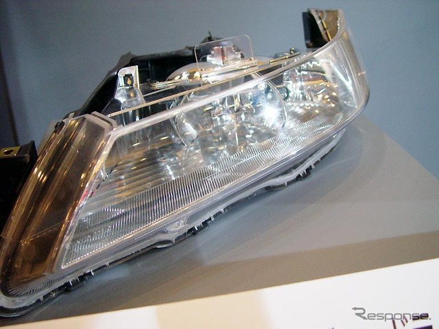【新型ホンダ『インスパイア』発表】ラインビームとAFS、どちらも効果は同じですが…