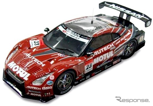 MOTUL AUTECH GT-R