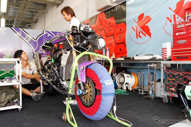 エヴァンゲリオンRT初号機TRICK☆STAR。“コカ・コーラ ゼロ”鈴鹿8時間耐久ロードレース第33回大会(決勝7月25日)