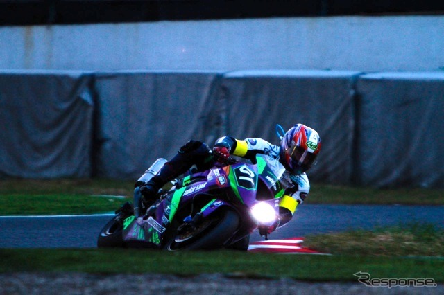 エヴァンゲリオンRT初号機TRICK☆STAR。“コカ・コーラ ゼロ”鈴鹿8時間耐久ロードレース第33回大会(決勝7月25日)