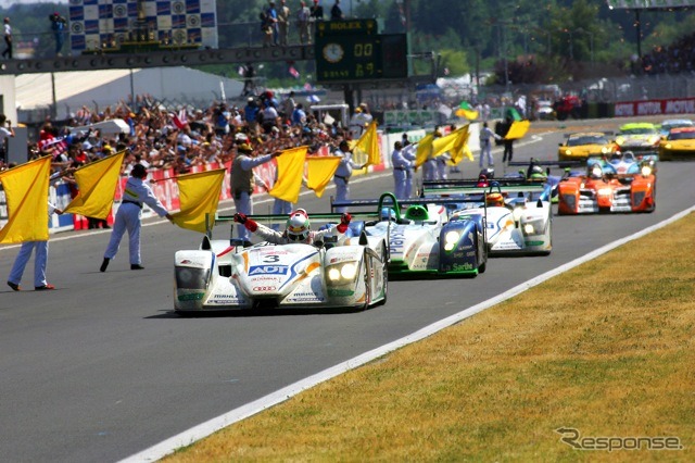 R8レーシングカー（2005年ルマン24時間耐久レース）
