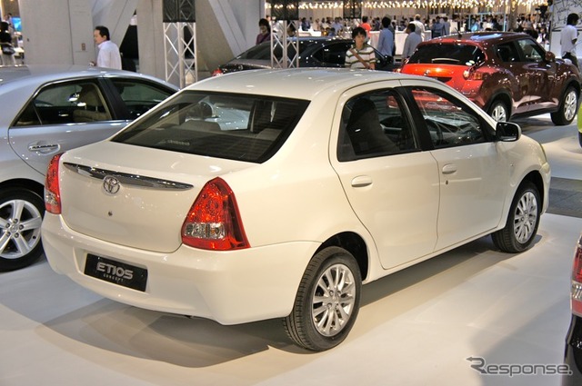 インド向け乗用車 エティオス