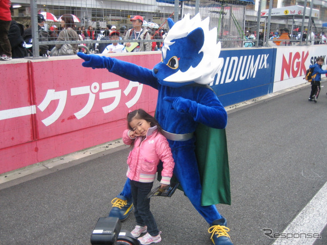 富士スピードウェイキャラクターのチェカ