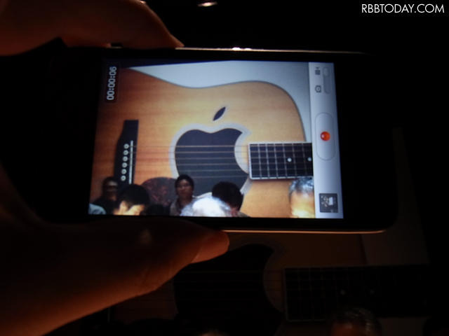 iPod touchでHD動画を撮影 iPod touchでHD動画を撮影
