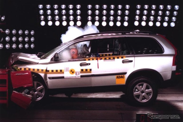 【ユーロNCAP】ボルボ『XC90』がPで最高の5ツ星を獲得★★★★★