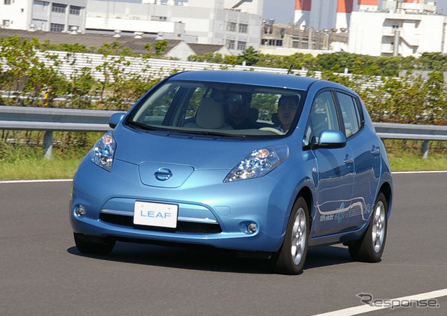 日産リーフ