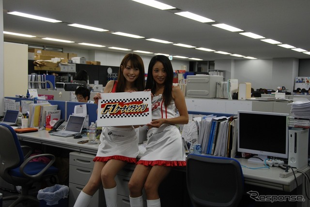 『レスポンス』に「PRシスターズ」が来社しました。(左:伊澤加代さん 右:吉井美弥さん)