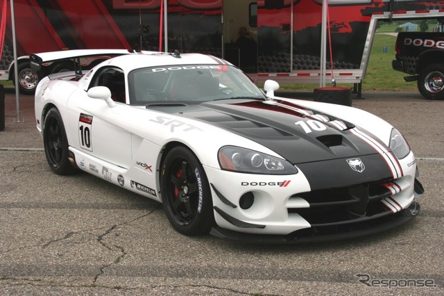 バイパーSRT10 ACR-X 