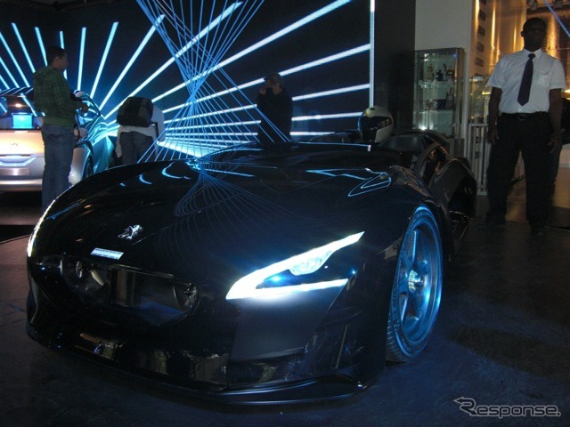プジョーEX1