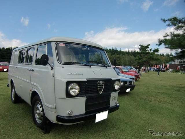 アルファロメオは商用車も作っていた。これはF11というコマーシャルバン