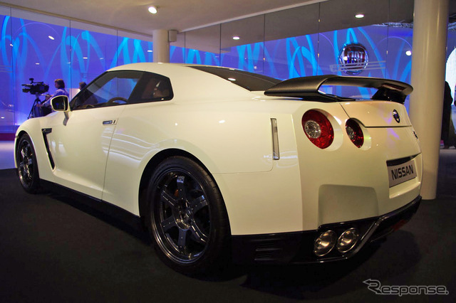 日産 GT-R 2012年モデル