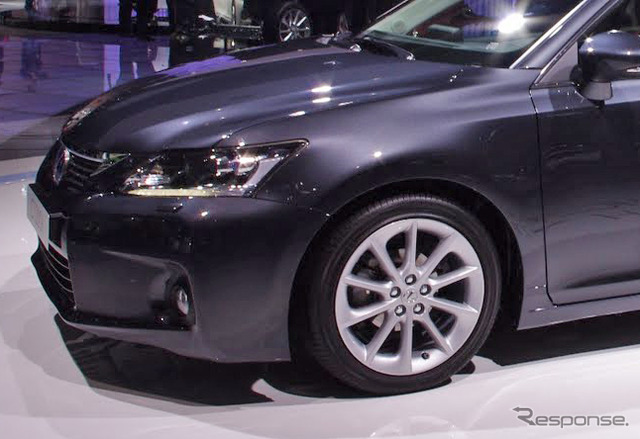 レクサス CT200h