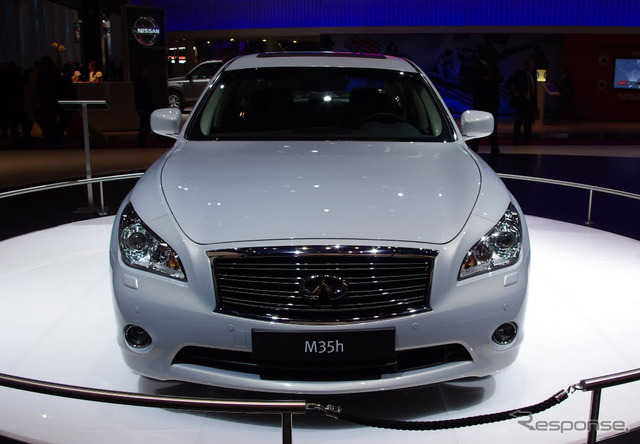 インフィニティ M35h(日産フーガハイブリッド)