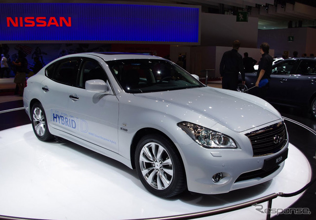 インフィニティ M35h(日産フーガハイブリッド)