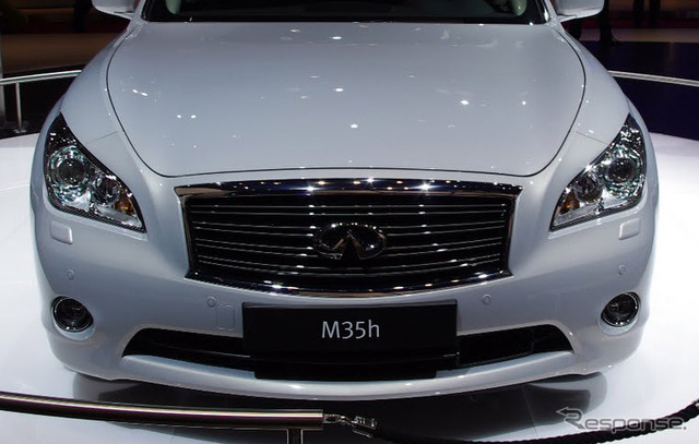 インフィニティ M35h(日産フーガハイブリッド)