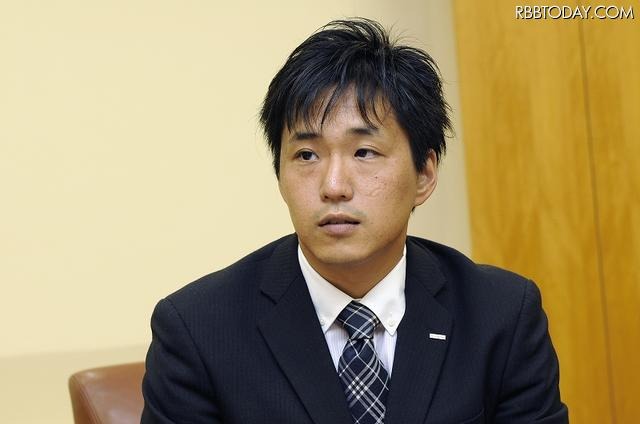 NTTドコモ 移動機開発部 要素技術開発担当主査 森永康夫氏 NTTドコモ 移動機開発部 要素技術開発担当主査 森永康夫氏