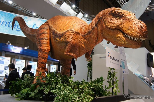 マルチタッチで動く恐竜ロボット「TEサウルス」、タイコエレクトロニクス
