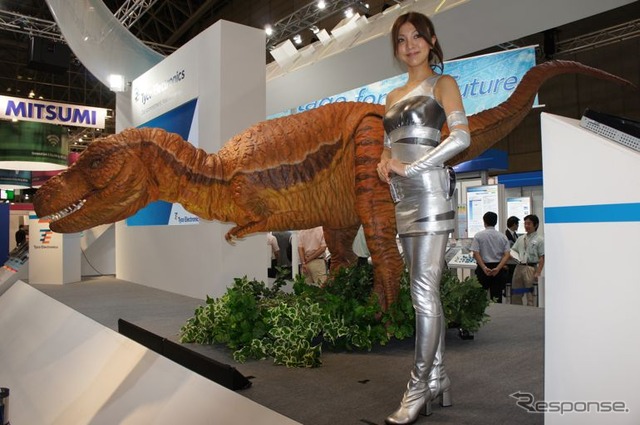 マルチタッチで動く恐竜ロボット「TEサウルス」、タイコエレクトロニクス