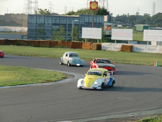 基本、空冷VWエンジンであれば改造無制限のVW PROクラスのスタート